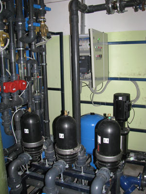 Фильтр в установке промышленной водоподготовки